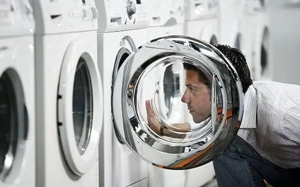 洗衣機(jī)上安全門(mén)的粘結(jié)